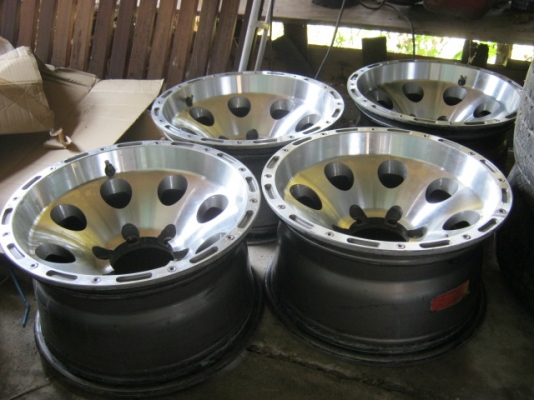 แม็ก ออฟโรด ขอบ 15 ล้อกว้าง 8 นิ้ว 6 รู ออฟเซ็ทลึก ๆ แม็ก ออฟโรด ขอบ 15 ล้อกว้าง 8 นิ้ว 6 รู ออฟเซ็ทลึก ๆ