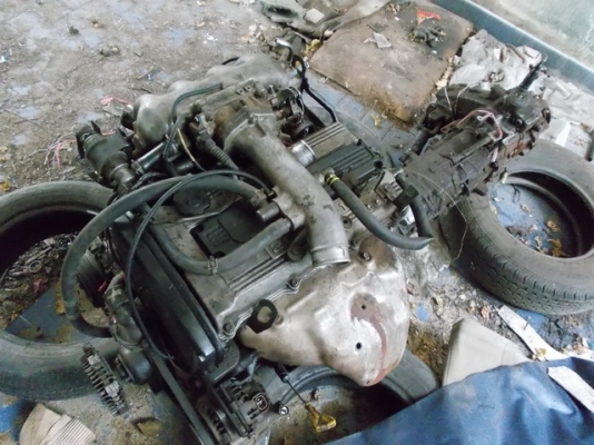 ขายเครื่องยนต์+เกียร์ขับ 4 +กล่อง ecu พร้อมอุปกรณ์ทุกชนิด เครื่องยกลง ของ kia sportage