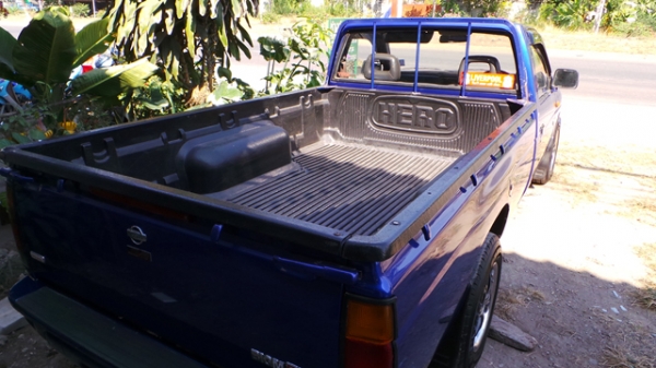 ขาย NISSAN BIG-M หน้าโง้ ฝาเเดง 135.000 ขาย NISSAN BIG-M หน้าโง้ ฝาเเดง 135.000