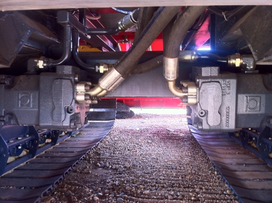 รถเกี่ยวนวดทะเลทอง รถเกี่ยวนวดทะเลทอง