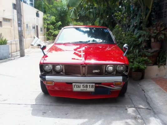 รถสปอร์ตอยากแลกรถตู้