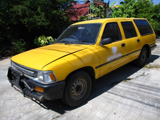 ขาย! รถโตโยต้าแวน 4ประตู ราคาทุน คุณภาพดี พร้อมใช้งาน