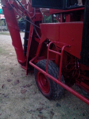 ขายรถตัดอ้อยสภาพพร้อมลงแปลงตัดได้เลย ไม่ต้องซ่อม ลดราคาพิเศษเหลือ4,000,000