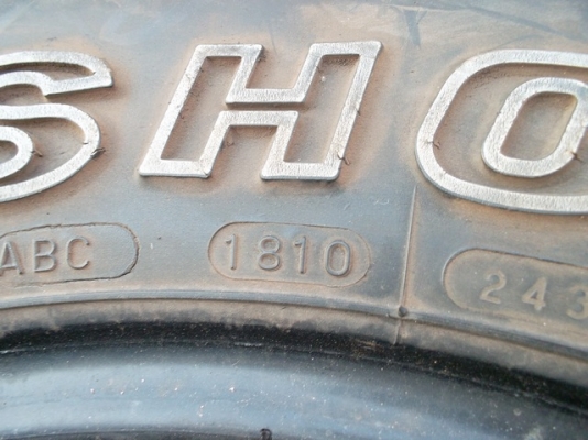 ขายยางมัด 255/85 ขอบ 16 ปี 09