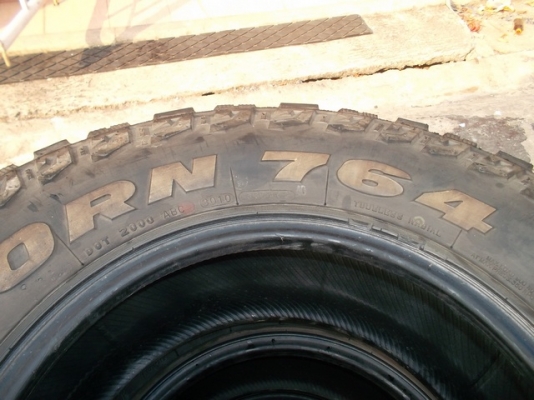 ขายยางมัด 255/85 ขอบ 16 ปี 09