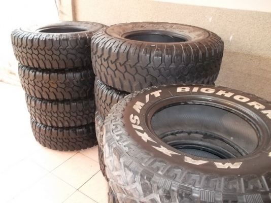 ขายยางมัด 255/85 ขอบ 16 ปี 09