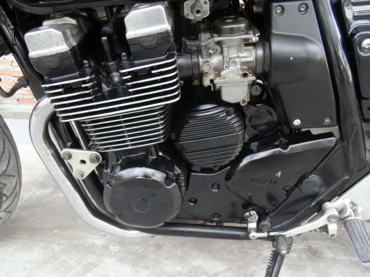 ขาย... Yamaha XJR400cc ปี95 ทะเบียนแท้ 100\% เก็บงานเต็ม!!