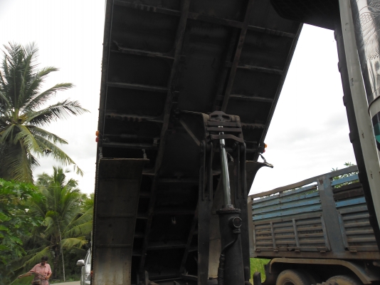 ขาย ISUZU ROCKY175 HP ดั้ม2เพลาสภาพพร้อมใช้งาน