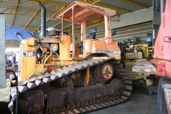 รถแทรคเตอร์ตีนตะขาบ Bulldozer นำเข้าจากญี่ปุ่น