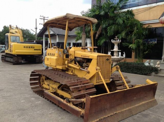 รถแทรคเตอร์ตีนตะขาบ Bulldozer นำเข้าจากญี่ปุ่น