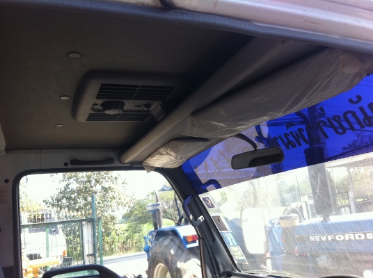 ขายรถบรรทุก 6 ล้อ ISUZU NKR ดั้ม ปี 49 ใช้มาแค่ 11xxxx กิโล กระบะอลูมิเนียม รถเดิมมาก ทะเบียนพร้อมโอน