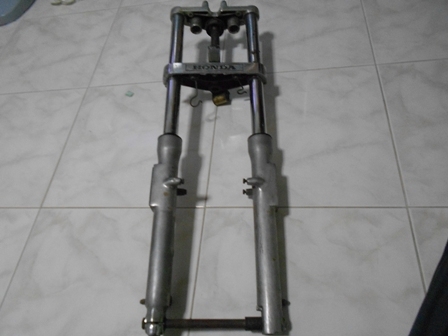 ขายโช๊คหน้ารีเบล สภาพสวยพรอมใช้ ราคา2000