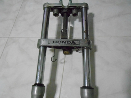 ขายโช๊คหน้ารีเบล สภาพสวยพรอมใช้ ราคา2000