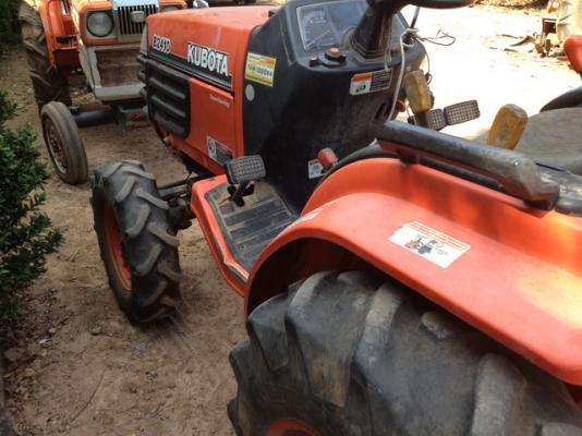 ขายรถไถคูโบต้า  L2410 และ L1-26 ราคาคันละ 145000