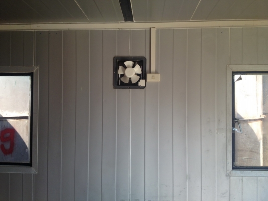 ขายตู้ออฟฟิตขนาด 3x6 มีแอร์ สภาพสวย พร้อมใช้งาน