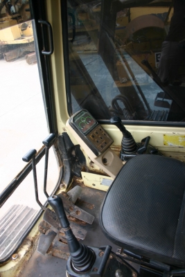 ขาย รถขุด แบคโฮ CATERPILLAR 320 v.1  สวยๆ 1,250,000  TEL : 087-0339334 (อ็อฟ)