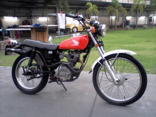★ ★ ★ ★ ★ ~  ขายด่วน !! . . . . . . . . Honda XL125 ทะเบียนแท้่+โอน ภาษีขาดไม่ถึงปี 28,000 ฿