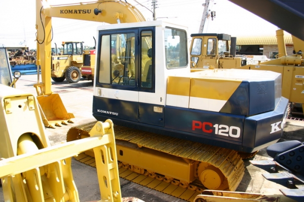 ขาย KOMATSU PC120-3 สวยกิ๊กๆ 950,000 TEL : 087-0339334 (อ็อฟ) ขาย KOMATSU PC120-3 สวยกิ๊กๆ 950,000 TEL : 087-0339334 (อ็อฟ)