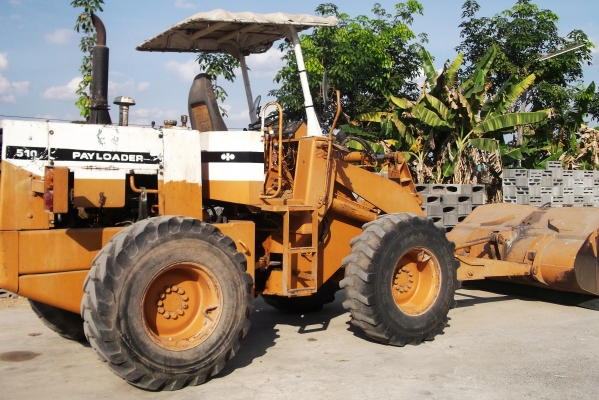 รถตักล้อยาง  KOMATSU  510  สภาพดี