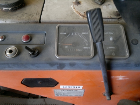 รถขุดเล็ก KUBOTA  KH-50 ปี1985 รถนอกนำเข้า สภาพดีนำเข้าจากญี่ปุ่น ไม่เคยใช้ในไทยติดต่อ มานะ 085-9049669