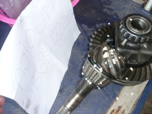 เฟืองท้าย นิสสัน แบบเปิดท้าย เบอร์ 9.37 หรือ 4.1 สภาพสวยไม่หอนเพราะถอดลงเมื่อเช้า