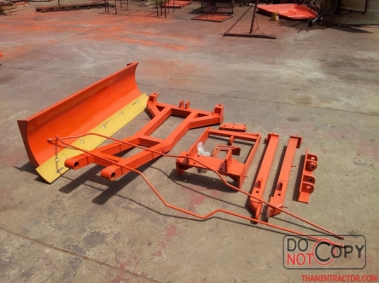ชุดใบมีดดันดินหน้าคูโบต้า  L3408 ใหม่ ขายปลีกและส่ง มีจำนวน 5 ชุดเท่านั้นครับ