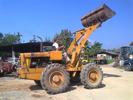 ขายด่วน!..รถตัก KOMATSU JH30 รถสวย ทรงดี ตักแรง ตักไว ได้งานมาก เครื่องแรง ประหยัดน้ำมันสุดคุ้ม.