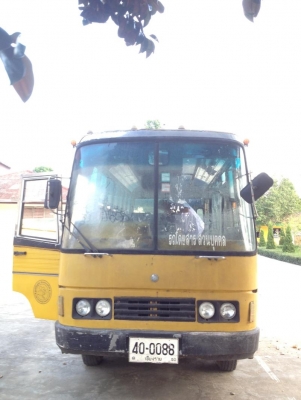 มินิบัส isuzu 4 สูบ 110แรงม้า  ทะเบียนขาด 3ปี  ราคาพิเศษ 250,000ถ้วน   เครื่องนิ่งมาก