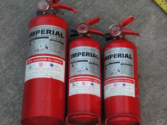 ถังดับเพลิง3ใบ(ลูกค้าเก่าครับเฮียที่อยู่ปทุมรับไปดูเเลต่อแล้วครับ)