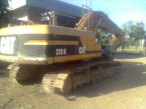 ขายCAT 320 V.2 ไฟฟ้าครบ รถสวย ราคา 1,000,000 บาท เจ้าของขายเอง ราคาต่อรองได้