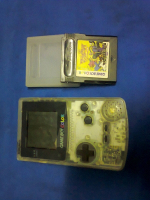 เกมส์บอยจอสีใช้ได้สภาพดี๊ดี แถม1 เกมส์