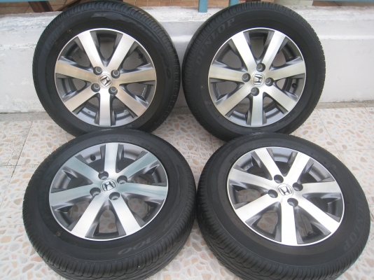 ขายล้อแม็กเดิม Honda Freed 15"x5.5" et 50 4รู100 + ยางปี12 (081-3747940)