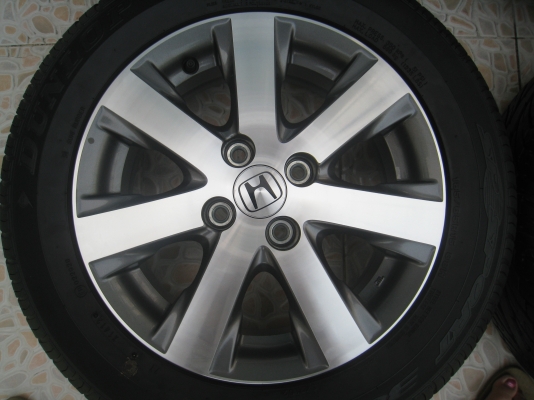 ขายล้อแม็กเดิม Honda Freed 15"x5.5" et 50 4รู100 + ยางปี12 (081-3747940)