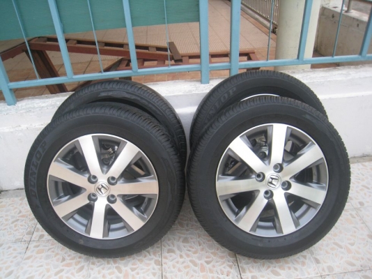 ขายล้อแม็กเดิม Honda Freed 15"x5.5" et 50 4รู100 + ยางปี12 (081-3747940)