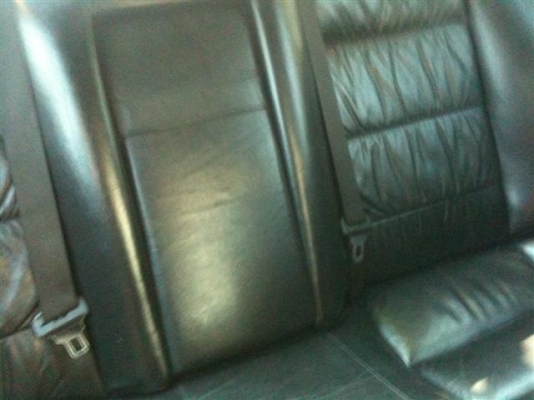 1990 BMW, 525 i โฉม E34 สีดำ เกียร์ออโต้ ติดแก๊ส LPG ทะเบียน กรุงเทพฯ