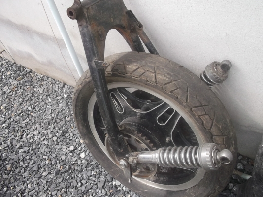 ขาย ชุดล้อหลัง cb750 f