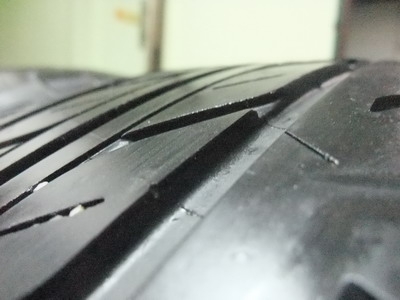 ยาง Bridgestone 215/55/17 ปี 12