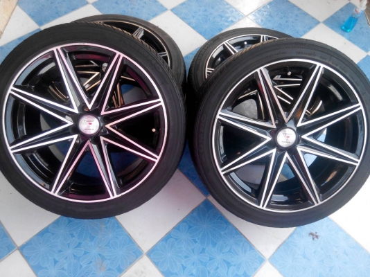force racing wheels 17/4/100ออฟ40กว้าง7.5 สีเดิมๆพร้อมยาง205-45-17ปี12 kumho ยางดีราคาเบาๆ 8800 0898128457 สนจัยดูของได้ที่คลอง2 คลองหลวง ซ.บงกช11https://www.facebook.com/profile.php?id=100006231031308