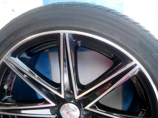 force racing wheels 17/4/100ออฟ40กว้าง7.5 สีเดิมๆพร้อมยาง205-45-17ปี12 kumho ยางดีราคาเบาๆ 8800 0898128457 สนจัยดูของได้ที่คลอง2 คลองหลวง ซ.บงกช11https://www.facebook.com/profile.php?id=100006231031308