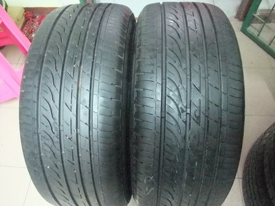 ยาง Bridgestone 225/45/17 ปี 10