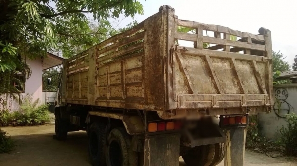 ขายรถบรรทุกสิบล้อดัมพ์ ISUZU FXZ เครื่อง 210 แรง เกียร์ฟูลเลอร์ ทะเบียนพร้อม