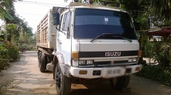 ขายรถบรรทุกสิบล้อดัมพ์ ISUZU FXZ เครื่อง 210 แรง เกียร์ฟูลเลอร์ ทะเบียนพร้อม