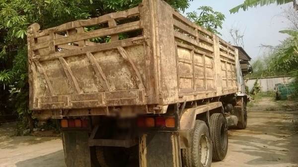 ขายรถบรรทุกสิบล้อดัมพ์ ISUZU FXZ เครื่อง 210 แรง เกียร์ฟูลเลอร์ ทะเบียนพร้อม