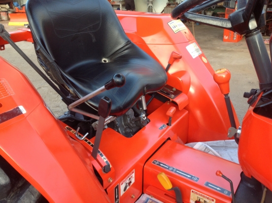 ปัญญาแทรคเตอร์มาแล้ว...จัดมาให้ครับ คูโบต้า L3408ใบมีดคานบน SD 160 เล่มทะเบียนพร้อม