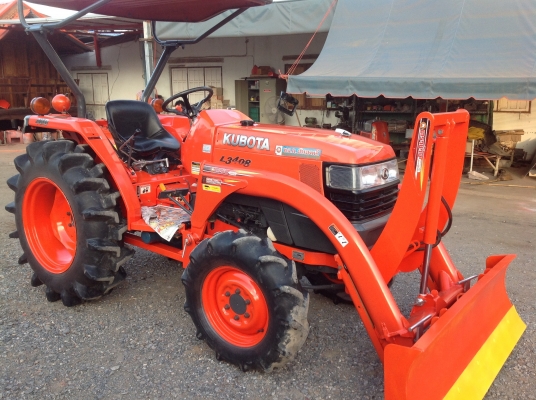 ปัญญาแทรคเตอร์มาแล้ว...จัดมาให้ครับ คูโบต้า L3408ใบมีดคานบน SD 160 เล่มทะเบียนพร้อม