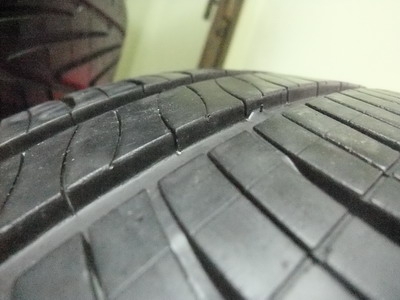 ยาง Michelin 245/45/17 ปี 10 ยาง Michelin 245/45/17 ปี 10