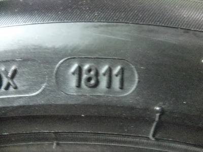 ยาง Michelin 245/45/17 ปี 10 ยาง Michelin 245/45/17 ปี 10