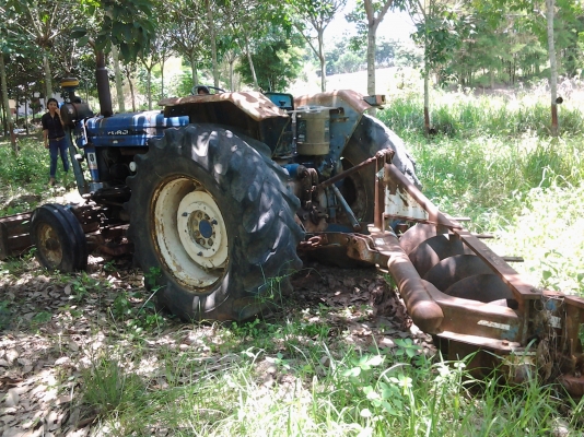 FORD6600 เสื้อเรียบ T3 77 หาง 5 ใบดัน เล่มทะเบียนมี เสี่ยสากล แห่งเมืองพุทไธสง มัดจำแล้วครับ