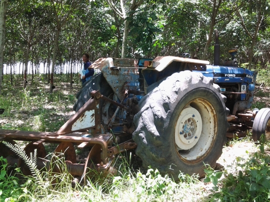 FORD6600 เสื้อเรียบ T3 77 หาง 5 ใบดัน เล่มทะเบียนมี เสี่ยสากล แห่งเมืองพุทไธสง มัดจำแล้วครับ