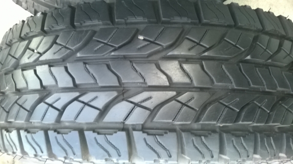 ล้อ 5รูพร้อมยาง31ขอบ15ชุดละ19000